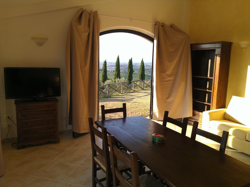 Il Crinale Apartment ซานจีมิญญาโน ห้อง รูปภาพ